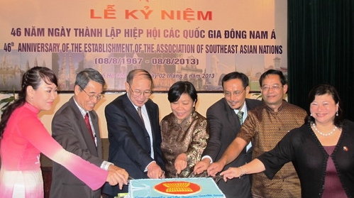 Feier zum 46. Gründungstag der ASEAN